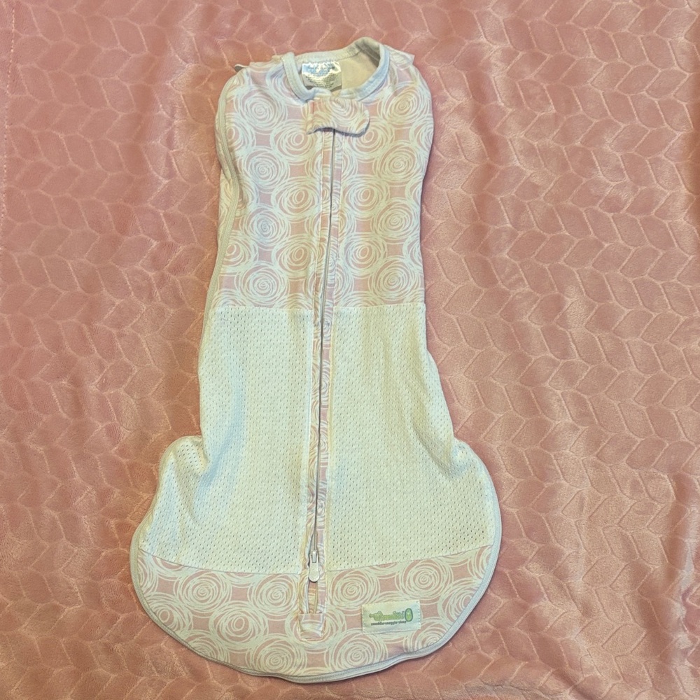Woombie Grow with Me Air Swaddle Pink and Cream Rose print